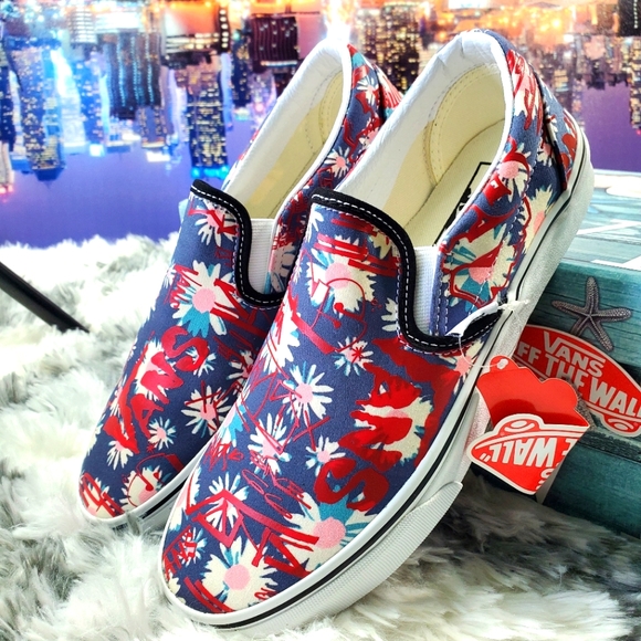 Vans Other - Vans Crew Floral Classic slip-on (CL)